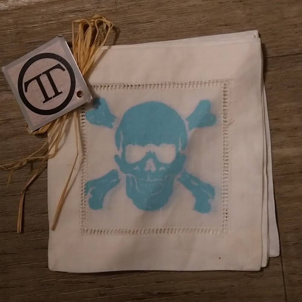 LINEN COCKTAIL NAPKINS